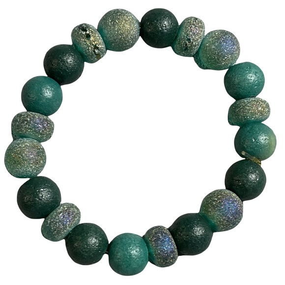 Green textured round sparkly glass stretchy beaded bracelet NEW - Picture 1 of 3